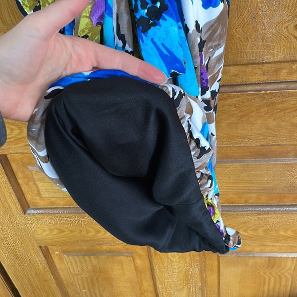 2/$30•So cute! Floral Bubble dress with tie at back - Picture 7 of 7